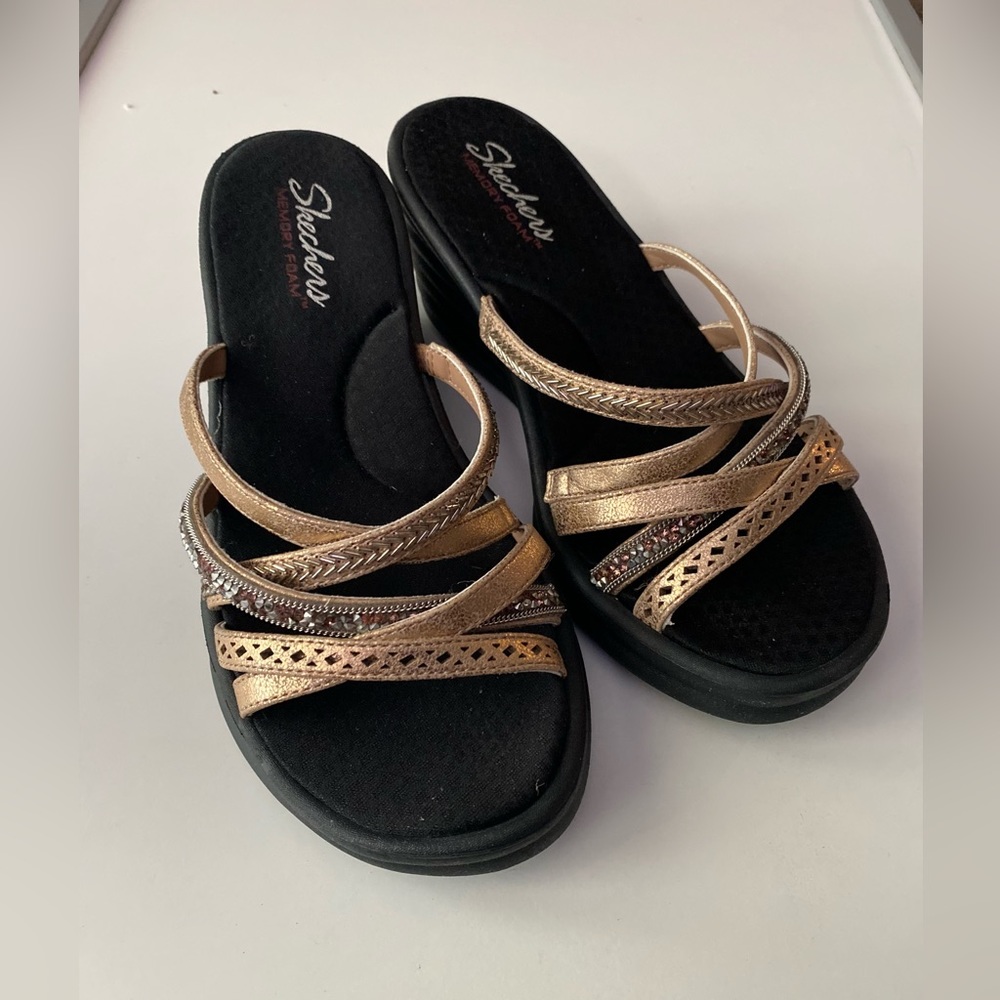 Skechers Rumblers Memory Foam Wedge Sandals Size 8